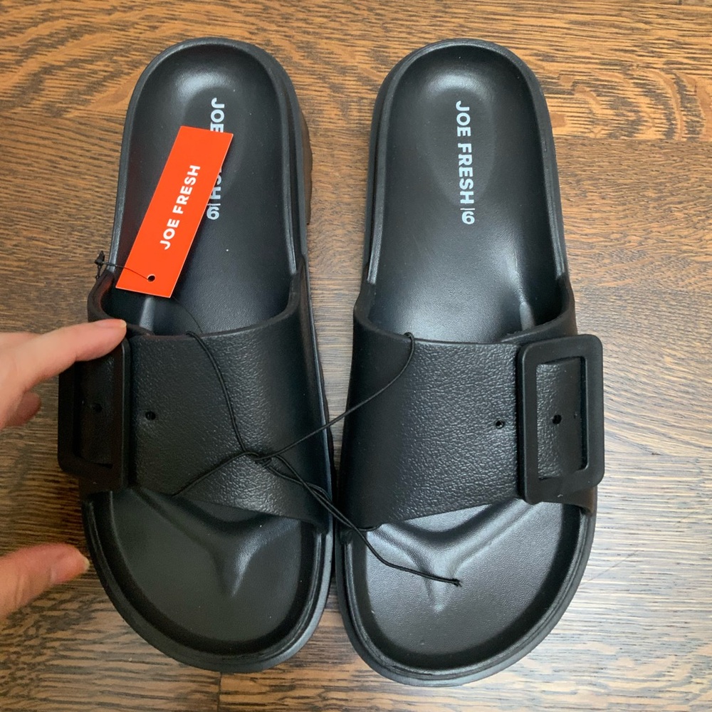 JOE FRESH Slip On Black Buckle Sandals Womens Size 9 BRAND NEW Light Weight - Picture 3 of 7